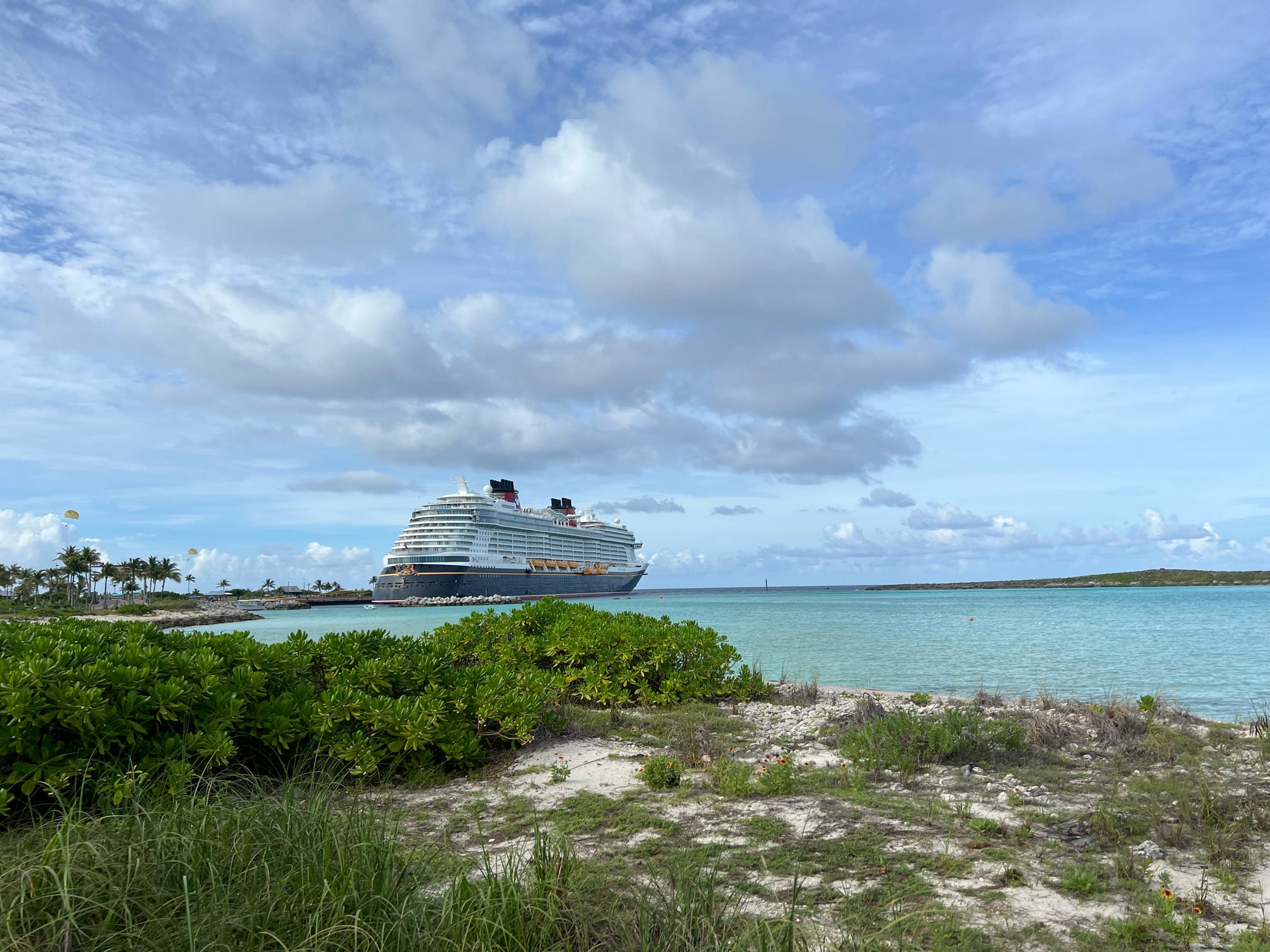 Which Disney Island Should You Visit? Castaway Cay vs Lighthouse Point